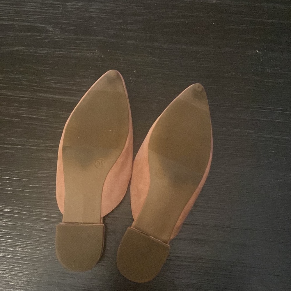 Soft pink Suede Shoes - Picture 3 of 5